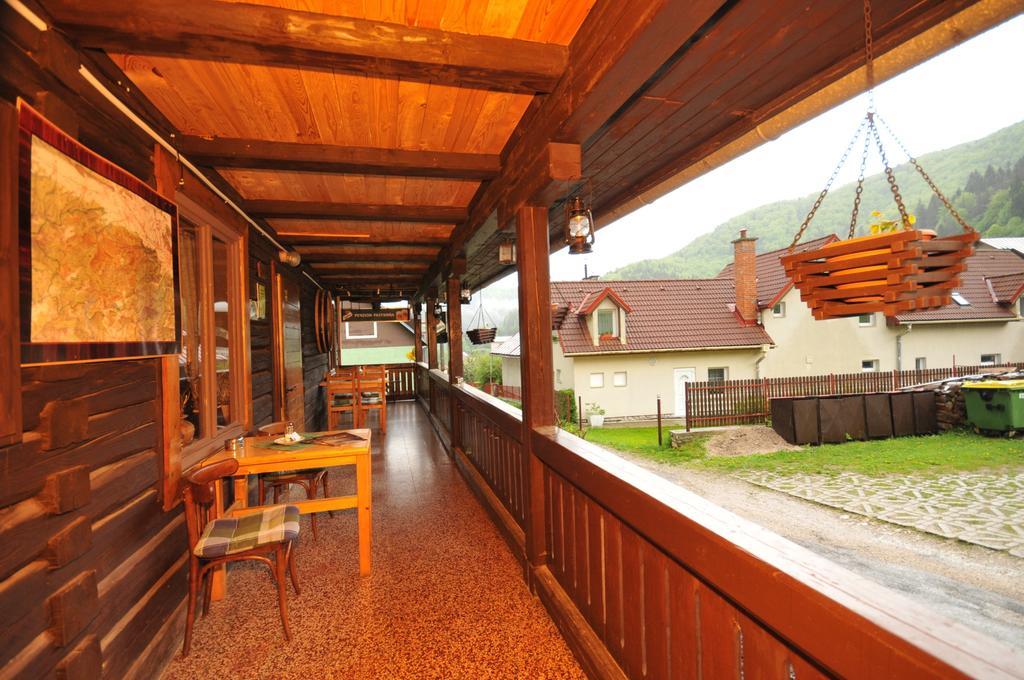 Penzion Pastierna Дединки Экстерьер фото