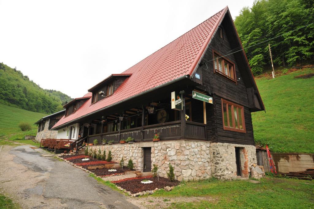 Penzion Pastierna Дединки Экстерьер фото