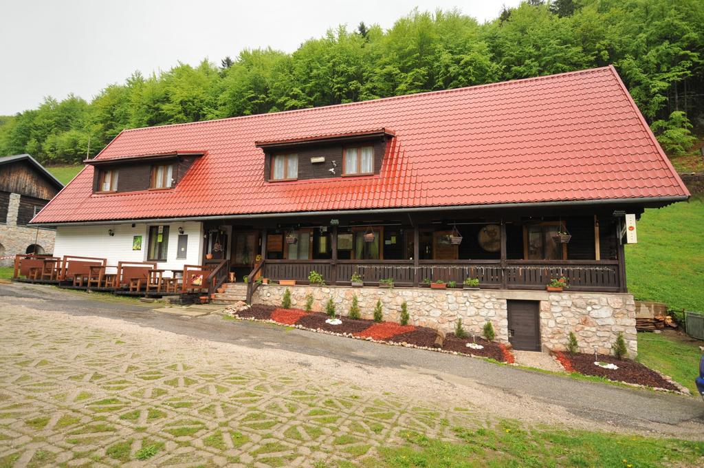 Penzion Pastierna Дединки Экстерьер фото